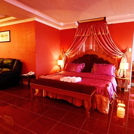 Jaimee'S Hotel, Resort And Restaurant Maasin  Zimmer foto