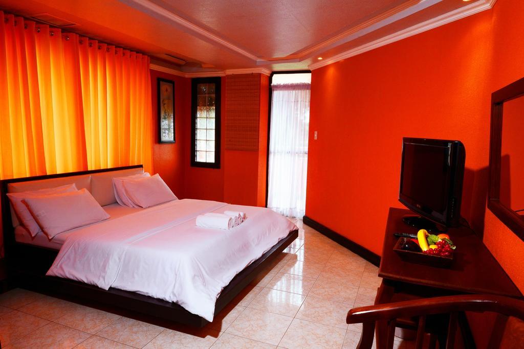 Jaimee'S Hotel, Resort And Restaurant Maasin  Zimmer foto